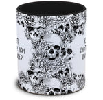 Tasse Totenkopf und Spruch: "Ich bin heute emotional sehr nah am Mittelfinger gebaut"