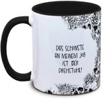 Tasse Totenkopf und Spruch: "Das schönste an meinem Job ist der Drehstuhl!"