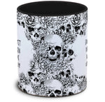 Tasse Totenkopf und Spruch: "Du strapazierst meinen inneren Monk gerade ungeheuerlich!"