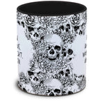 Tasse Totenkopf und Spruch: "Ich leide an Augen-Tinnitus, wohin man blickt, überall Pfeifen."